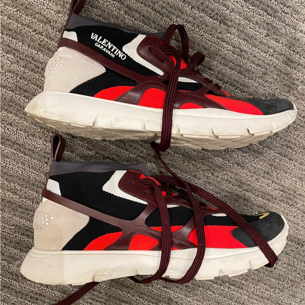 VALENTINO GARAVANI RED MESH BURGUNDY SUEDE LEATHER ROCKSTUD SNEAKERS 43
